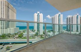 Комфортабельные апартаменты с видом на океан в резиденции на первой линии от пляжа, Санни Айлс Бич, Флорида, США за $739 000