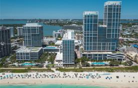 Светлые апартаменты с видом на океан в резиденции на первой линии от пляжа, Майами-Бич, Флорида, США за 680 000 €