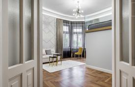 Двухкомнатная стильная квартира в 5 районе Будапешта, Венгрия за 275 000 €