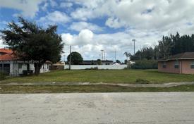 Земельный участок в Майами Гарденс, США за 247 000 €
