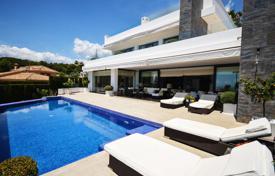 Современная вилла с садом и бассейном, Марбелья за 2 950 000 €