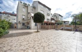 Современные апартаменты с террасой, садом и видом на город, Нетания, Израиль за $575 000