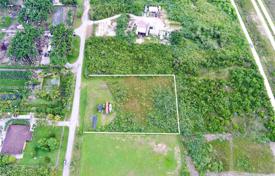 Земельный участок в Майами, США за 242 000 €