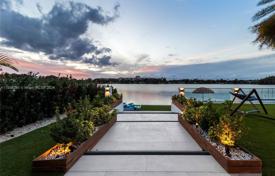 Дом в городе в Севере Майами Бич, США за $4 300 000