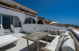 Стильная квартира с панорамным видом на море в Коста Адехе, Тенерифе, Испания за 320 000 €