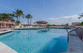 Двухуровневый пентхаус с прекрасным видом на океан в Авентуре, Флорида, США за 734 000 €