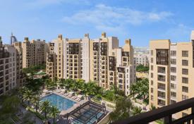 Новая резиденция Lamaa с бассейнами и зеленой зоной рядом с автомагистралью, Umm Suqeim, Дубай, ОАЭ за От $2 176 000