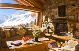Великолепное шале на знаменитом горнолыжном курорте Валь-д'Изер, Франция за 20 400 € в неделю