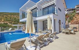 Красивая вилла с бассейном в 150 метрах от пляжа, Калкан, Турция за $3 740 в неделю