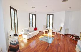 Светлая квартира с балконами в престижном районе, Берселона, Испания за 800 000 €