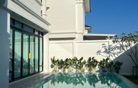 Новая двухуровневая вилла с бассейном и меблировкой в Банг Тао, Пхукет, Таиланд за $894 000