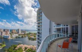 Современная квартира с видом на океан в резиденции на первой линии от набережной, Авентура, Флорида, США за $1 210 000