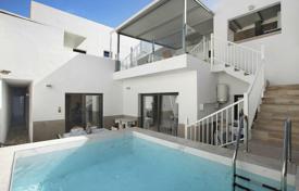 Двухэтажный современный дом с бассейном в Арменьиме, Тенерифе, Испания за 699 000 €