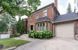 Дом в городе в Олд Торонто, Торонто, Онтарио,  Канада за C$1 917 000