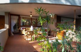 Уютный дом с садом, недалеко от пляжа, Кастильоне-делла-Пеская, Италия за 598 000 €