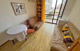 Просторная квартира с 1 спальней с видом на море в Еленити за 54 000 €