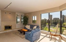 Трехкомнатные апартаменты в Денвере, США. Квартира с удобной планировкой, панорамными окнами и живописными видами за $925 000