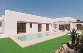 Современная одноэтажная вилла с бассейном и садом, Альгорфа, Испания за 775 000 €