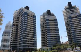 Современные апартаменты с террасой и видом на море в светлой резиденции с бассейном, Нетания, Израиль за $752 000