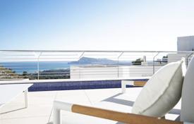 Трёхэтажная вилла с бассейном и прекрасным видом в Алтее, Аликанте, Испания за 1 145 000 €