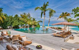 Вилла с бассейном и террасой, Атолл Раа, Мальдивы за 27 300 € в неделю
