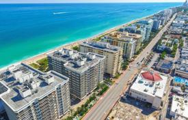 Уютная квартира с видом на океан в резиденции на первой линии от пляжа, Сарфсайд, Флорида, США за $1 042 000