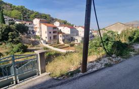 Земельный участок в Трогире, Сплитско-Далматинская жупания, Хорватия за 218 000 €