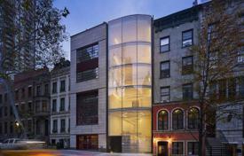 Семиэтажный таунхаус с большой террасой в современной резиденции, в престижном районе, Нью-Йорк, США за $50 000 000