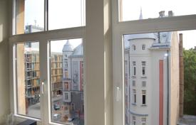 Просторная и светлая 3-х комнатная квартира в свамом центре Риги… за 640 000 €