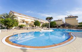 Трехуровневые апартаменты в резиденции с бассейном и садами, в 200 метрах от пляжа, Адехе, Испания за 415 000 €