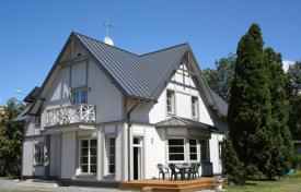 Уютный, семейный дом в Меллужи за 750 000 €