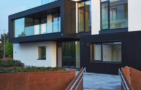 Продаем уютную трехкомнатную квартиру в новом проекте в Межапарке за 263 000 €