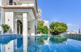 Эксклюзивная вилла с бассейном, садом и гостевыми апартаментами рядом с пляжем, Бенидорм, Испания за 3 250 000 €
