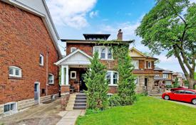 Дом в городе в Олд Торонто, Торонто, Онтарио,  Канада за C$2 268 000