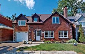 Дом в городе в Норт-Йорке, Торонто, Онтарио,  Канада за C$2 129 000
