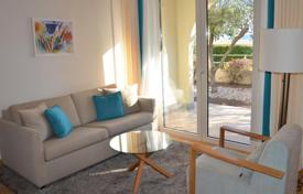Меблированная квартира в новой резиденции с гаванью, бассейнами и пляжем, Орашац, Хорватия за 380 000 €