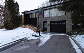 Дом в городе в Норт-Йорке, Торонто, Онтарио,  Канада за C$1 906 000