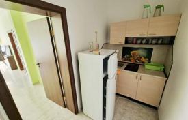 Апартамент с двумя спальнями в комплексе в Солнечном берегу за 54 000 €
