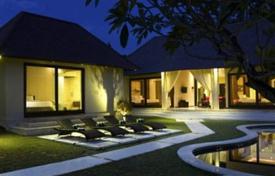 Современная вилла с бассейном и садом в 300 метрах от пляжа, Семиньяк, Бали, Индонезия за 2 150 € в неделю