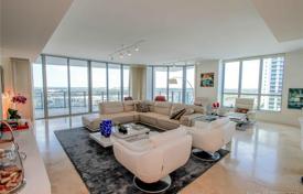 Стильная квартира с видом на океан в резиденции на первой линии от пляжа, Холливуд, Флорида, США за $1 695 000