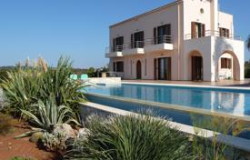 Трехэтажная вилла с бассейном, видом на море и горы в Ханье, Крит, Греция за 760 000 €