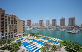 Резиденция на берегу моря с отелем и бассейнами, Доха, Катар за От $796 000