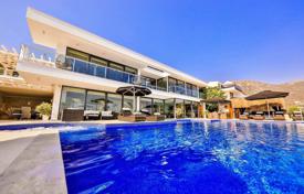 Вилла с бассейном и видом на море, Калкан, Турция за $8 900 в неделю