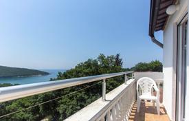 Трёхэтажная вилла недалеко от моря, Бар, Черногория за 315 000 €