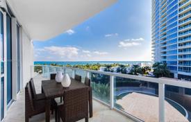 Элитные апартаменты с видом на океан в резиденции на первой линии от пляжа, Майами-Бич, Флорида, США за 2 327 000 €