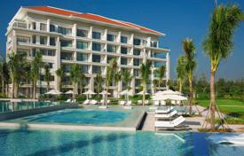 Комфортабельные квартиры с видом на море в элитной резиденции с бассейном, на первой линии от пляжа, Дананг, Вьетнам. Цена по запросу