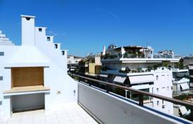 Комфортабельные апартаменты с просторной террасой и видом на горы, Афины, Греция за 390 000 €