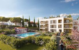 Апартаменты в новой резиденции с садами и бассейном, в 300 метрах от моря, Антиб, Франция за 229 000 €
