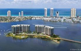 Комфортабельные апартаменты с террасой и видом на океан в здании с бассейном, сауной и спа, Авентура, США за 2 426 000 €