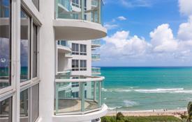 Комфортабельные апартаменты с видом на океан в резиденции на первой линии от пляжа, Майами-Бич, Флорида, США за 693 000 €